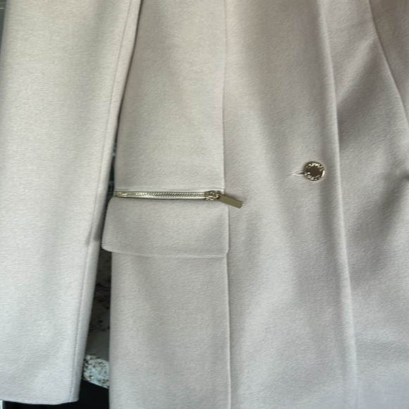 Lipsy London fall coat, cream colour size US 4 - Picture 4 of 8